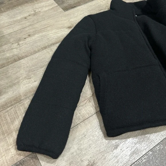 Sablyn Erica cashmere puffer jacket in black - Picture 7 of 8